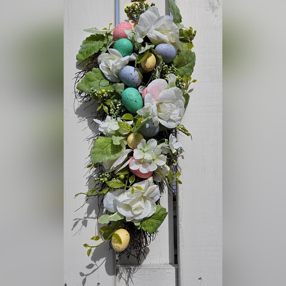 Hanging Holiday Ornament